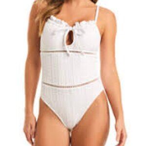 JESSICA SIMPSON STRIPE CROCHET RUFFLE MIO ONE PIECE SWIMSUIT SIZE MEDIUM NWT